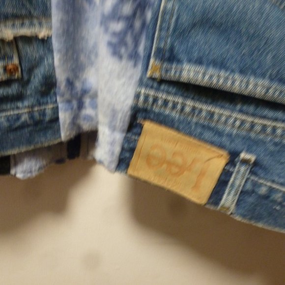One of a kind coat !!!! denim that seems to make it never go out of style! - Picture 8 of 9